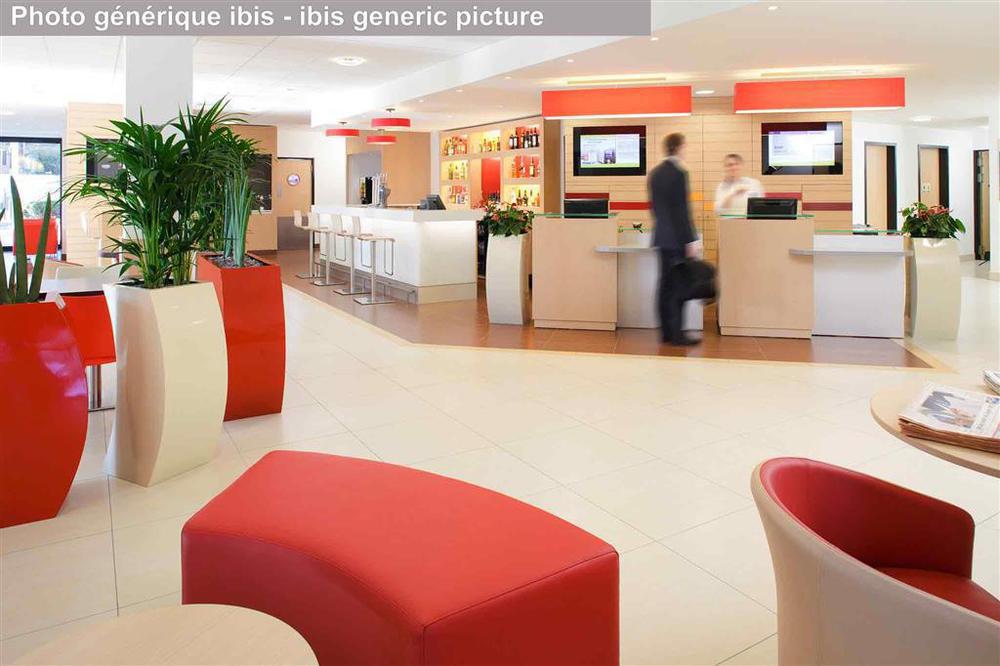 Отель Ibis Airport 3*