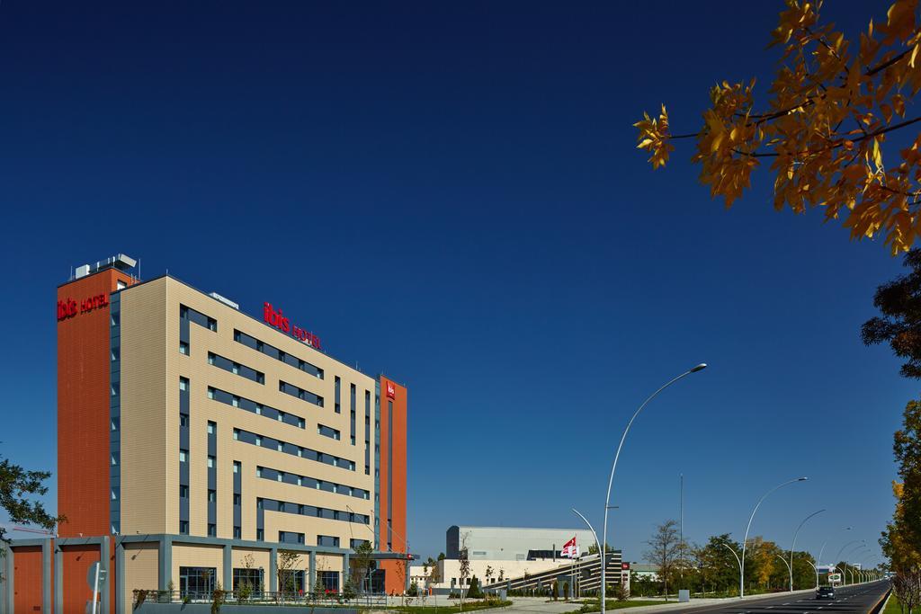 Ibis Airport Отель 3*